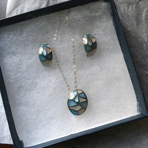 925 Silver & Shell Necklace & Earring Set
